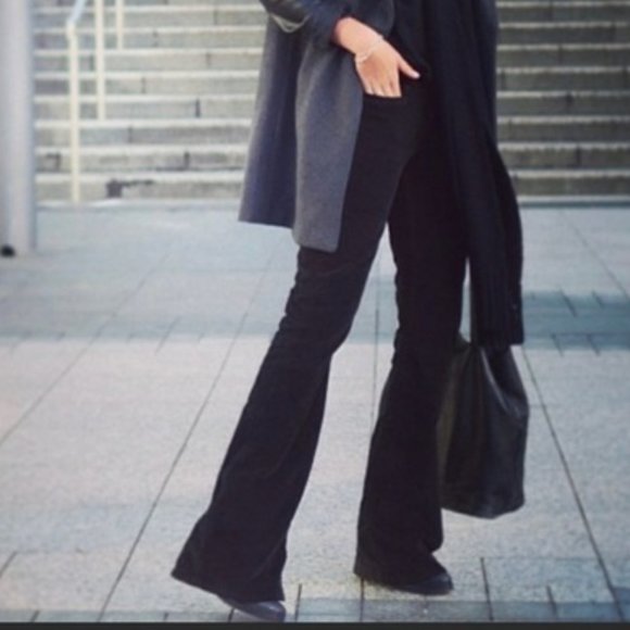 Anthropologie M.i.H Black Kick Flare Jeans Size 27 - Picture 2 of 9